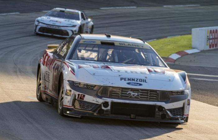 Ryan Blaney manages to take the Xfinity 500 at Martinsville with 14 more to go