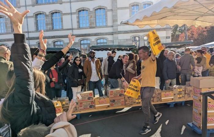 Mystery packages sold by weight and chocolate bars at discounted prices delighted the public at the All Saints' Fair in Puy-en-Velay