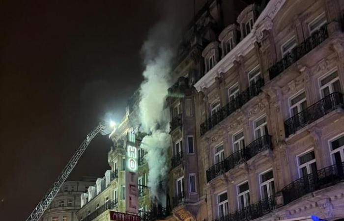 A hotel destroyed by fire, 40 people evacuated: what happened last night in Brussels? (pictures)