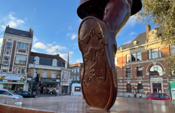 Heritage of Lille. Who represents this statue of a young girl who welcomes you to Fives?