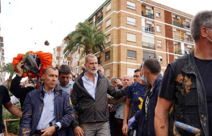 Spanish leaders heckled by angry crowds after deadly floods in Spain – Libération