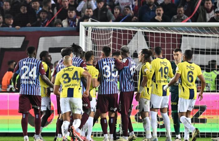 Crazy duel in Akyazı! Fenerbahçe grabbed 3 points in Trabzon in 90+12