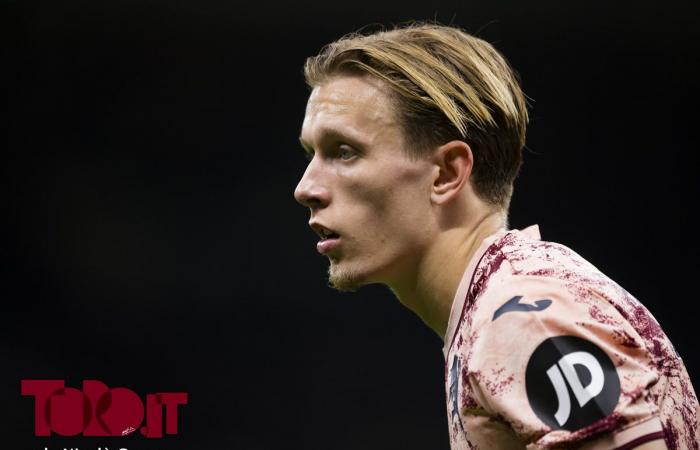 The latest from Grande Torino: Lazaro on the bench, Sosa and Pedersen starting