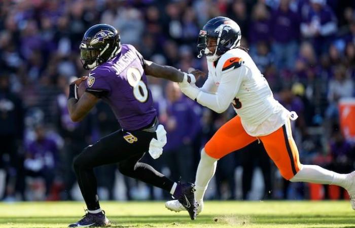 Ravens crush Broncos