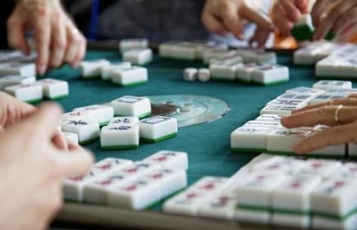 and you stimulate your brain by playing Mahjong?