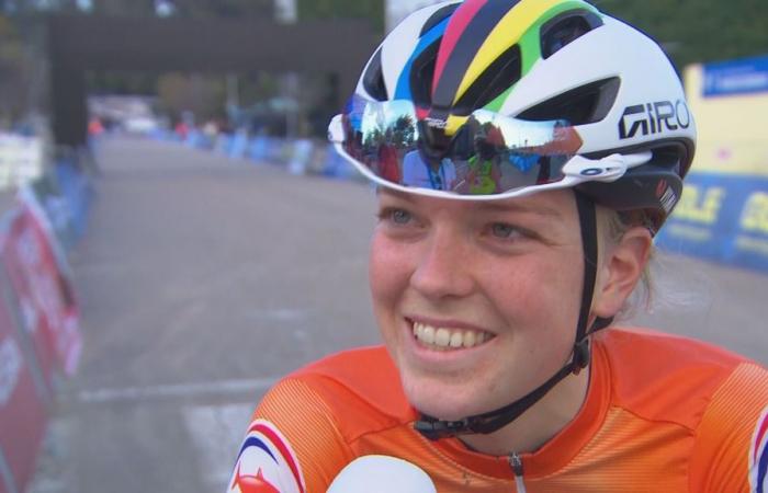 Cyclocross riders compete for the European title on a fast course in summer Spain