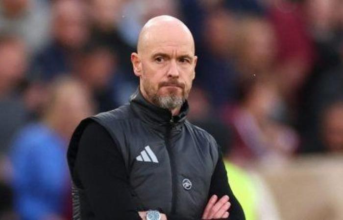 Ten Hag greets supporters after leaving