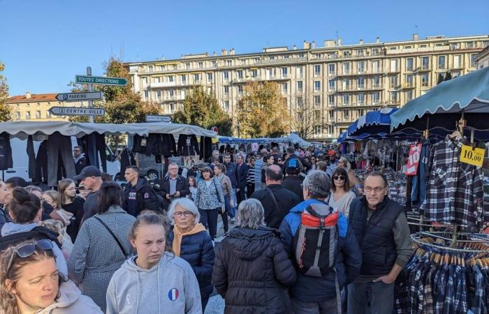 Mystery packages sold by weight and chocolate bars at discounted prices delighted the public at the All Saints' Fair in Puy-en-Velay