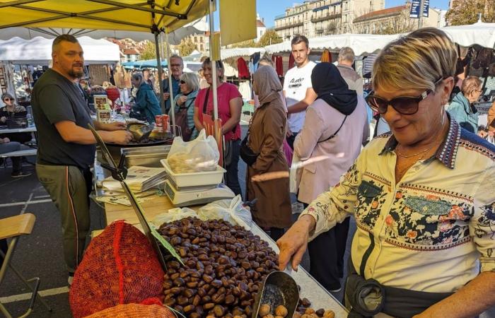 Mystery packages sold by weight and chocolate bars at discounted prices delighted the public at the All Saints' Fair in Puy-en-Velay