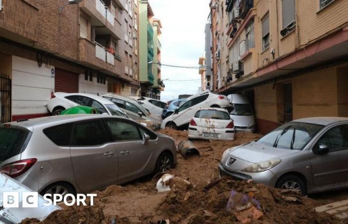 Valencia floods: La Liga managers criticise decision to play weekend games