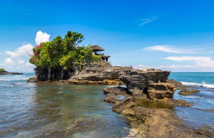 Stage To Be Installed At Bali’s Tanah Lot Temple For Cultural Shows For Tourists