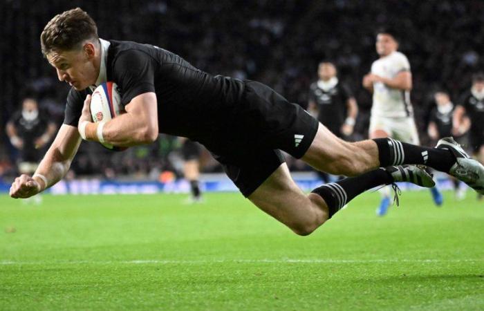 International – Beauden Barrett and Codie Taylor possibly absent against France