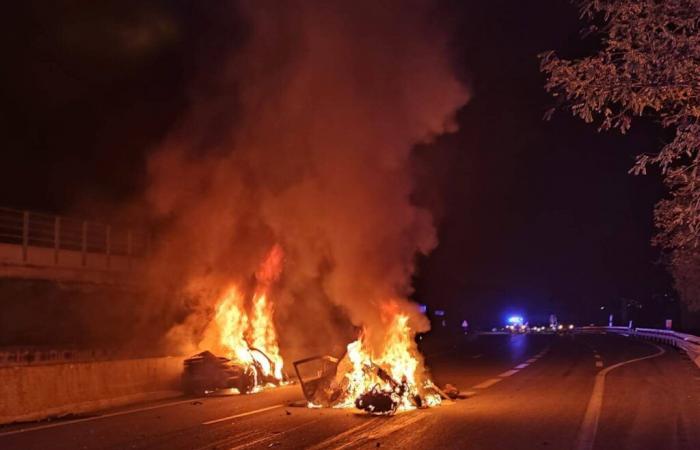 Cars on fire on the A8: we know more about the origin of the spectacular accident which left five injured