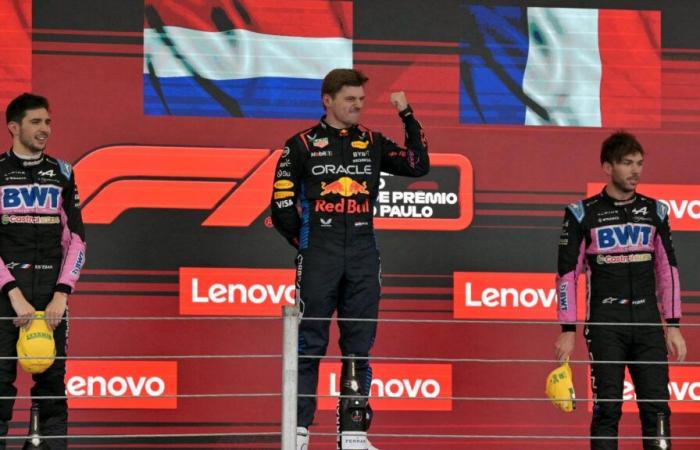 Esteban Ocon and Pierre Gasly, two Alpines on the podium