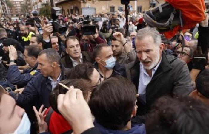 Pedro Sánchez’s car is destroyed upon leaving Paiporta: this is how it turned out