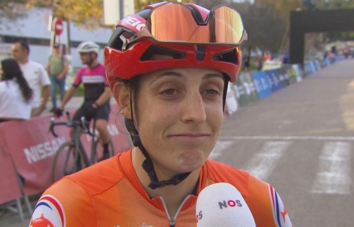 Cyclocross riders compete for the European title on a fast course in summer Spain