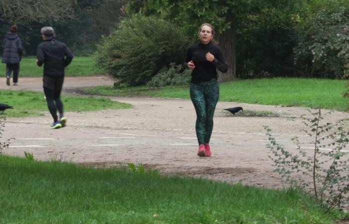 in the Bois de Boulogne, runners must adapt to feel safe