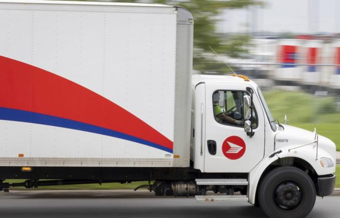 Strike mandate | Negotiations continue at Canada Post