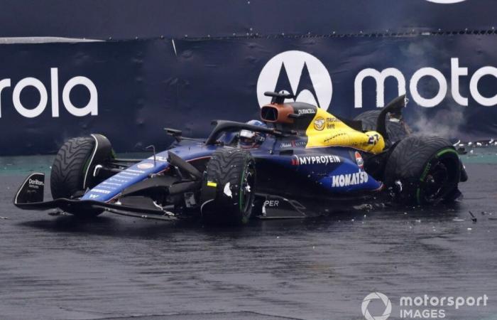 “Heartbreaking” day for Williams as crash rules Albon out of Brazilian GP