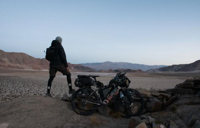 IN PICTURES. 8,000 kilometers by bike in extraordinary regions, this young student travels the world alone