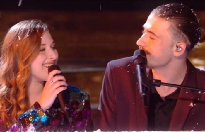 Pierre and Héléna (Star Academy) embrace backstage at the NMAs, the video creates a buzz