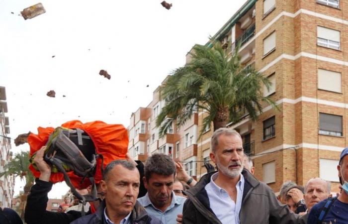 The King of Spain Felipe VI says he understands the anger of the victims after his eventful visit near Valencia