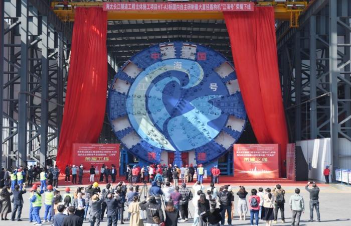 Breakthroughs made in building of large-diameter tunnel boring machines