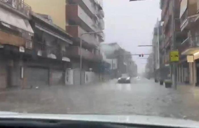 What has never been seen in Catalonia! Cars floating in Gavá and Castelldefels