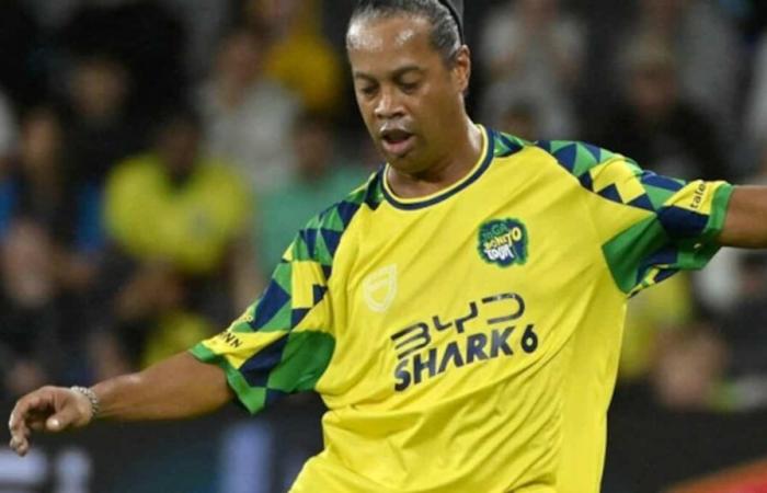 Soccer player Ronaldinho visiting Quebec on November 30