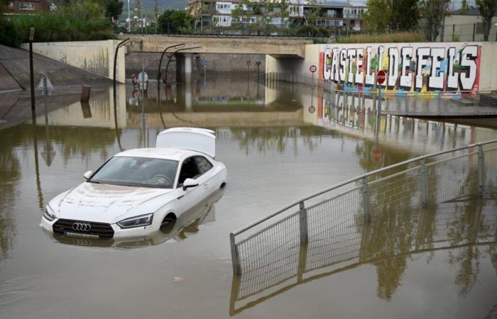 Floods in Spain: Barcelona airport under water