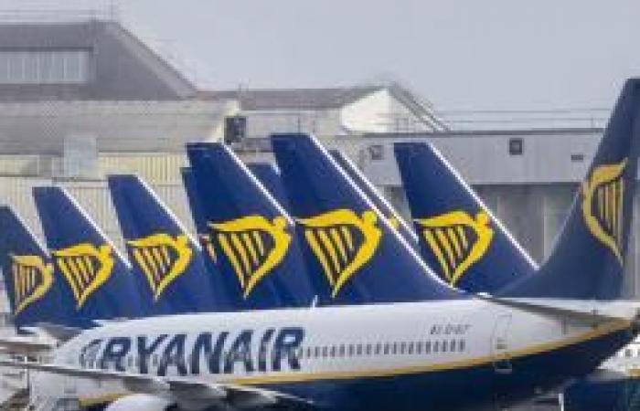 Ryanair plans to carry fewer passengers than expected next year