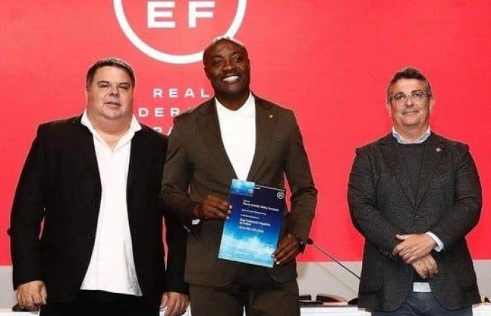 Achille Webo obtains his UEFA PRO diploma