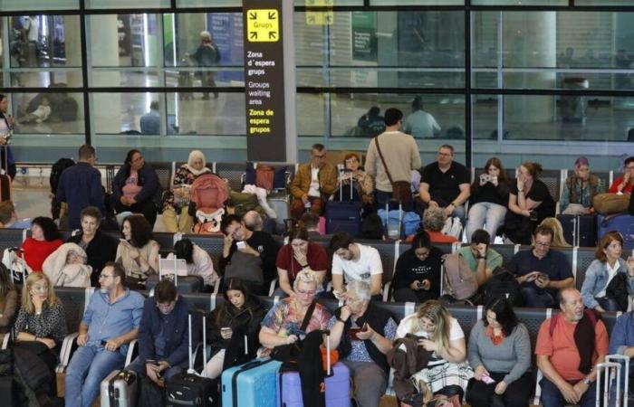 Airport flooded, roads blocked… Barcelona in turn affected by torrential rains