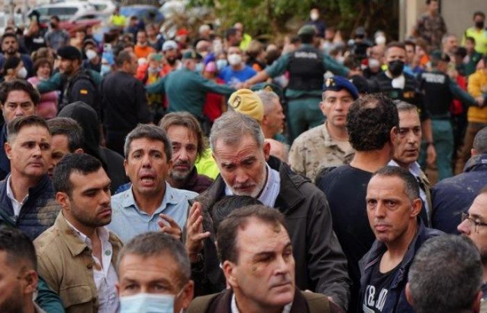 Spanish King Felipe responds to angry crowds that turn against him: “I understand the frustration”