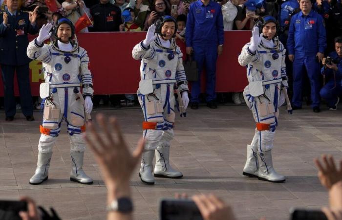 Three Chinese astronauts return to Earth after 6 months in space