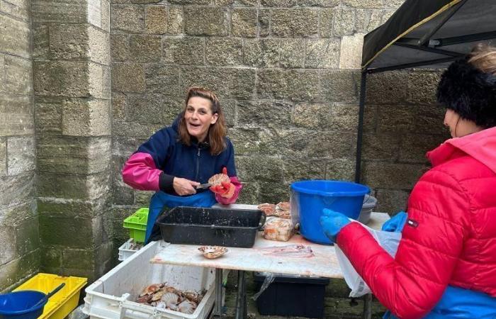 “We sell the product of our fishing”: in Coutances, a new fish stall on the