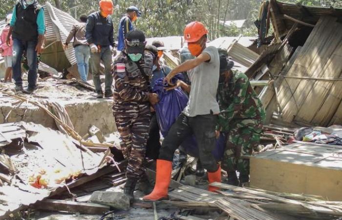 In Indonesia, an eruption of the Lewotobi Laki-Laki volcano kills at least ten people