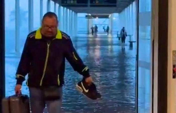 Floods in Spain: Barcelona airport is underwater