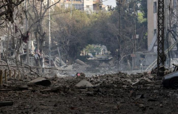 Video shows intense explosions in Israeli border village