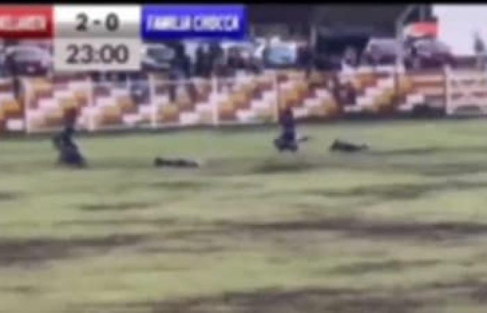 Peruvian player killed by lightning during football match