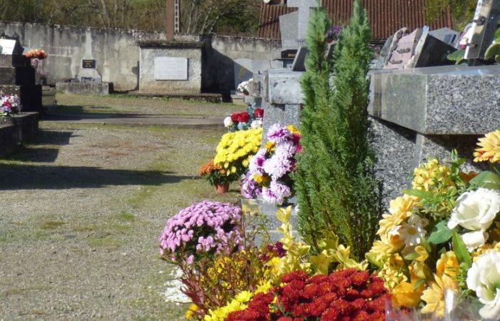 Bagnac-sur-Célé. A piece of local history along the paths of the cemetery