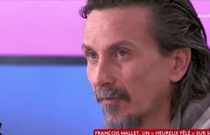 Arnaud Tsamère takes over Mohamed Bouhafsi in C à vous after a question about his depression which almost ended his career (VIDEO)