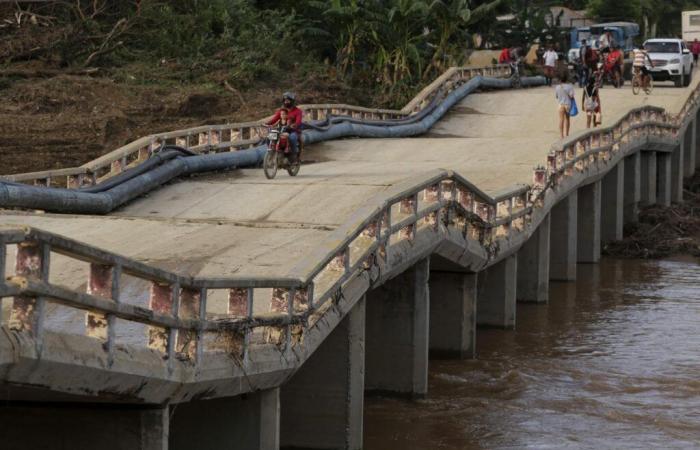 nearly 70,000 evacuated facing risk of flooding