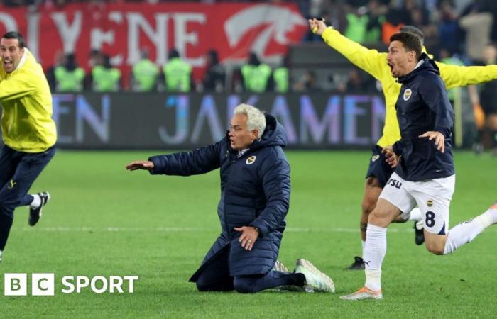 Jose Mourinho: Fenerbahce coach slams Turkish referees after win at Trabzonspor