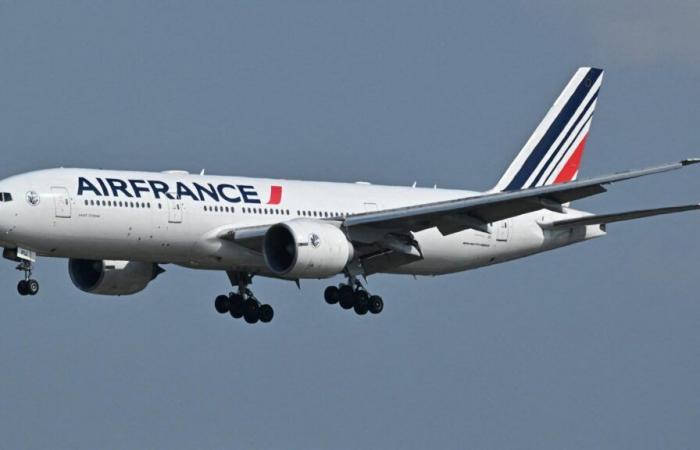 Air France suspends flights over the Red Sea area as a precaution, which we know