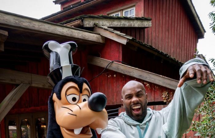 Teddy Riner visiting Disneyland Paris • DisneylandParis News