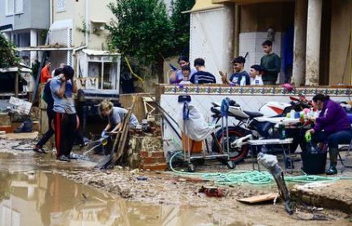 a French firefighter testifies to having “felt” the feeling of abandonment of the Spaniards