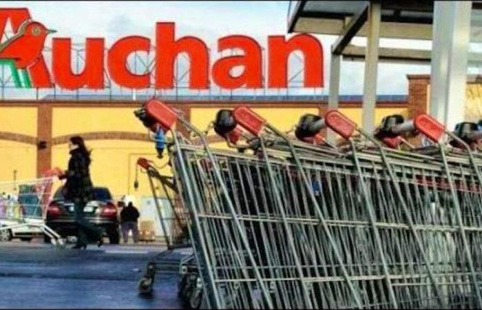 Auchan is preparing to announce a major social plan project on Tuesday