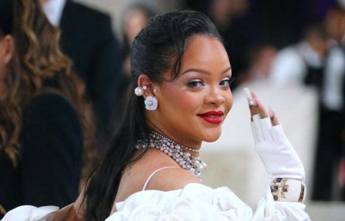 how Rihanna wants to “sneak into the polls” with her son’s passport