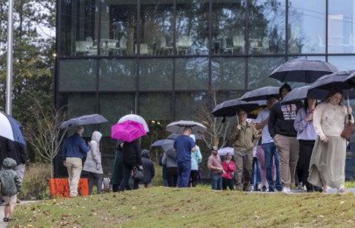 Trump, Vance cast votes as Harris returns to D.C. after final rally